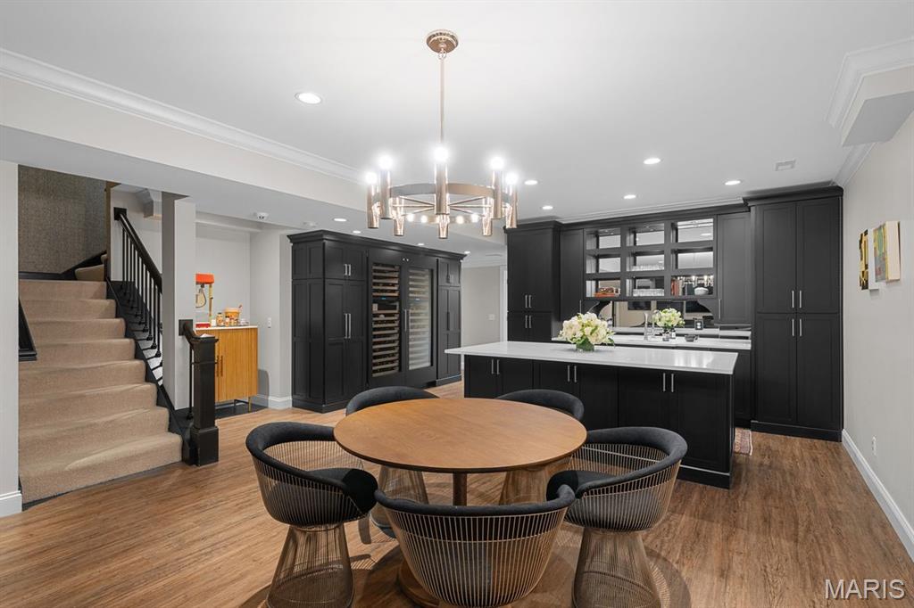 Ladue Manor - Residential