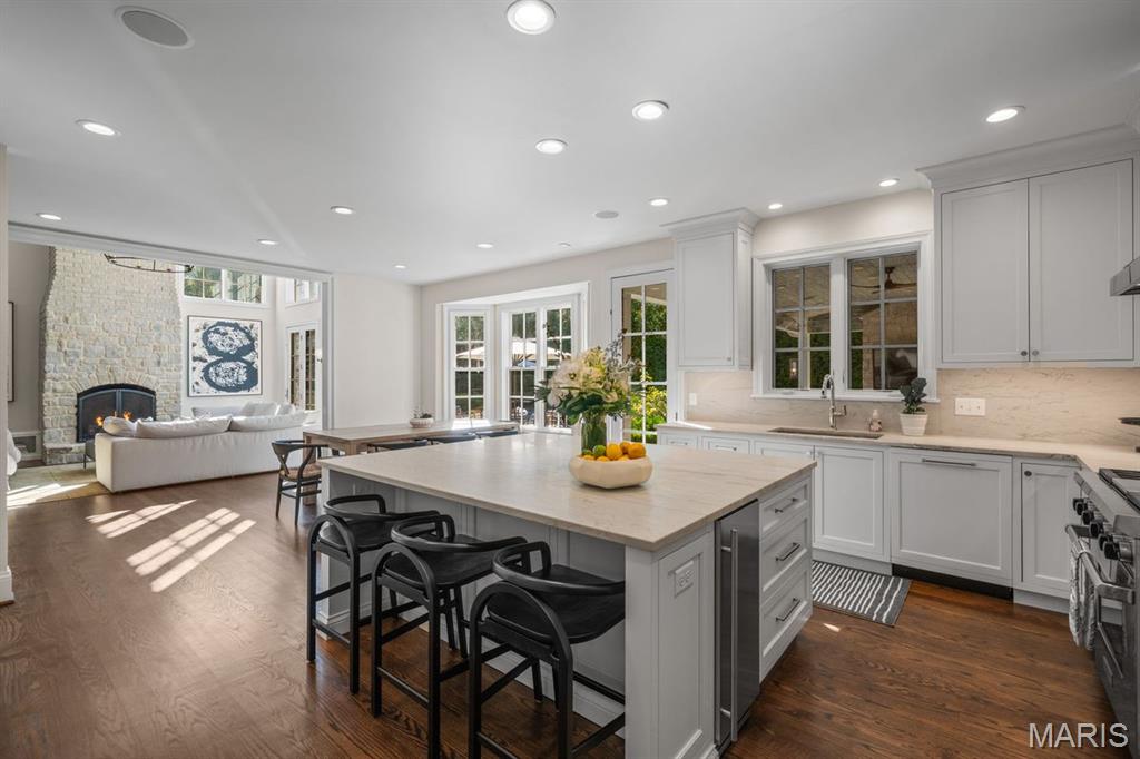 Ladue Manor - Residential