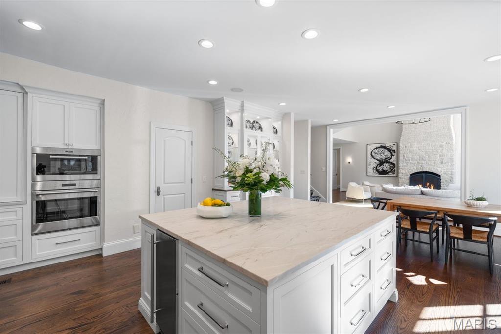 Ladue Manor - Residential