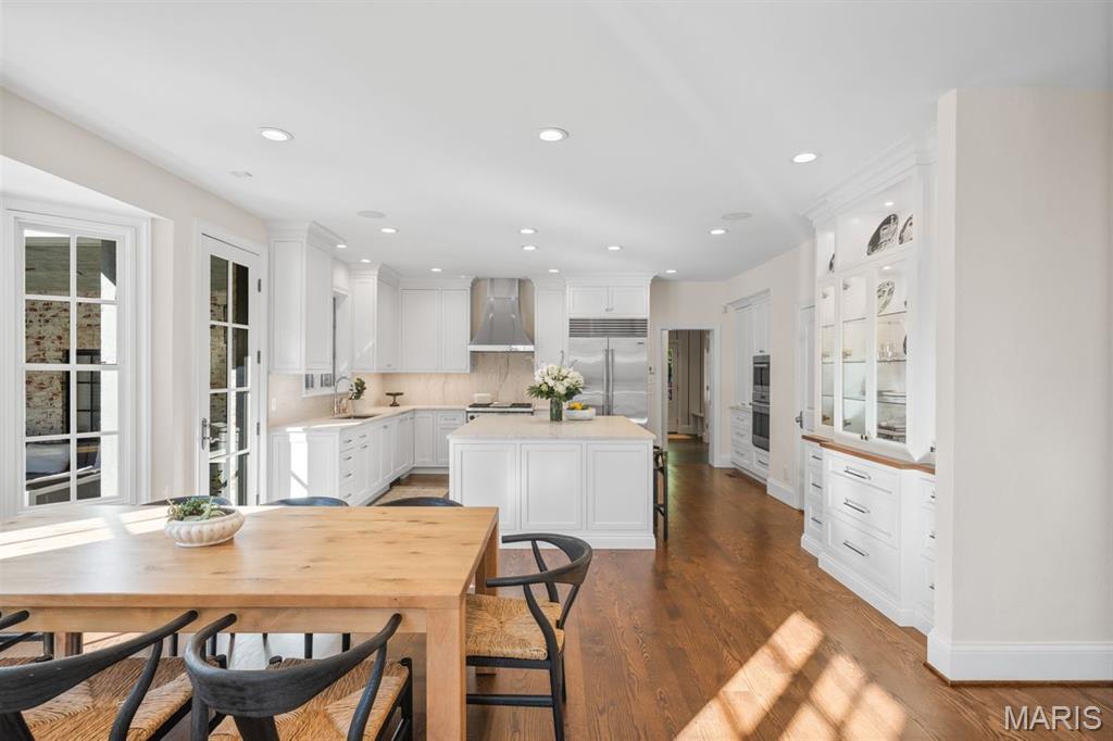 Ladue Manor - Residential