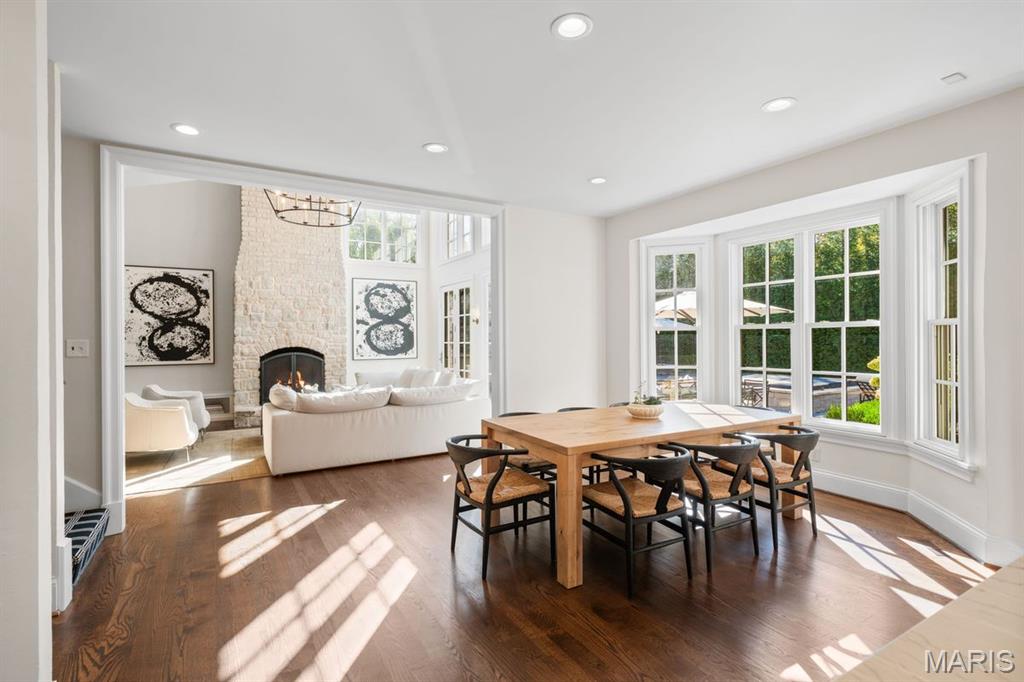 Ladue Manor - Residential