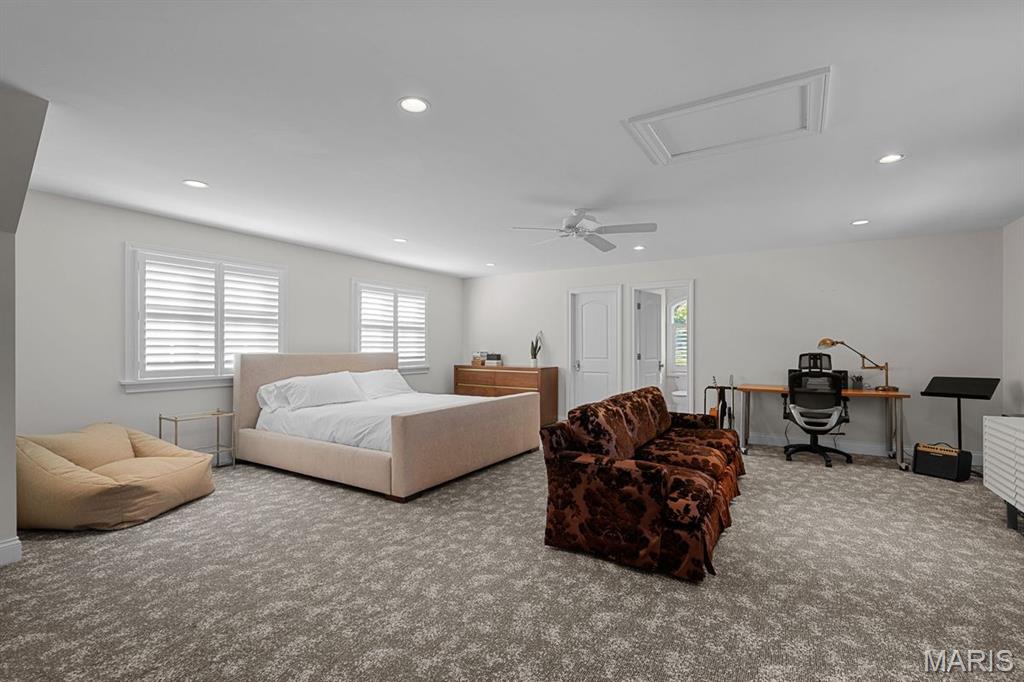 Ladue Manor - Residential