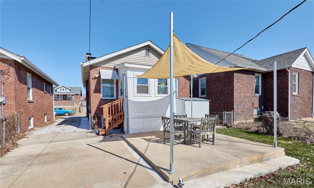 Russells Add 02 - Residential