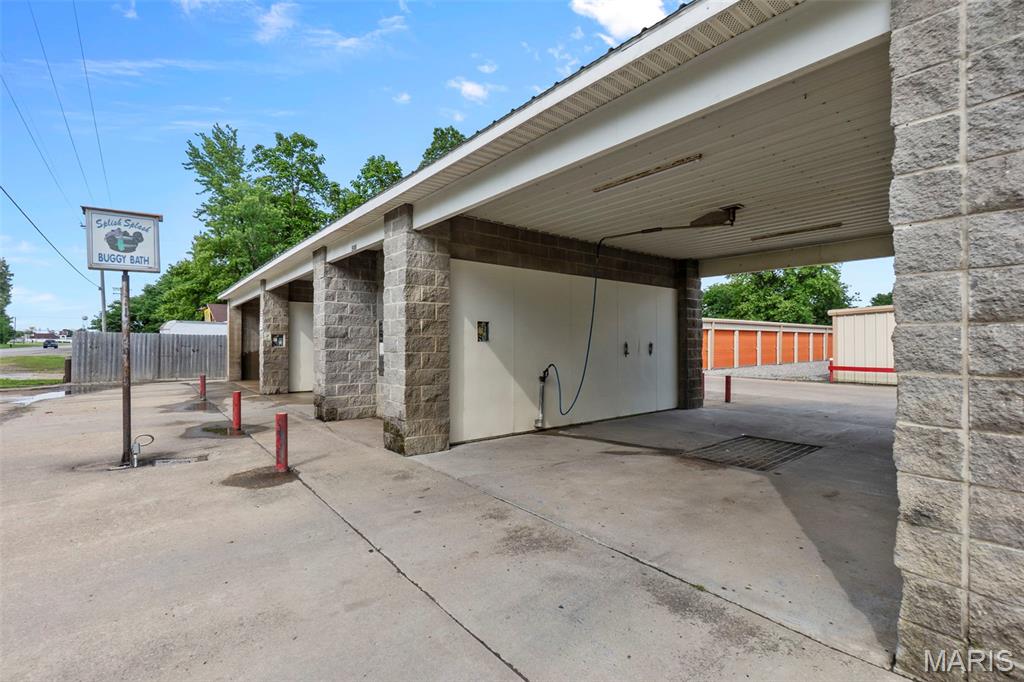 n/a - Commercial Sale