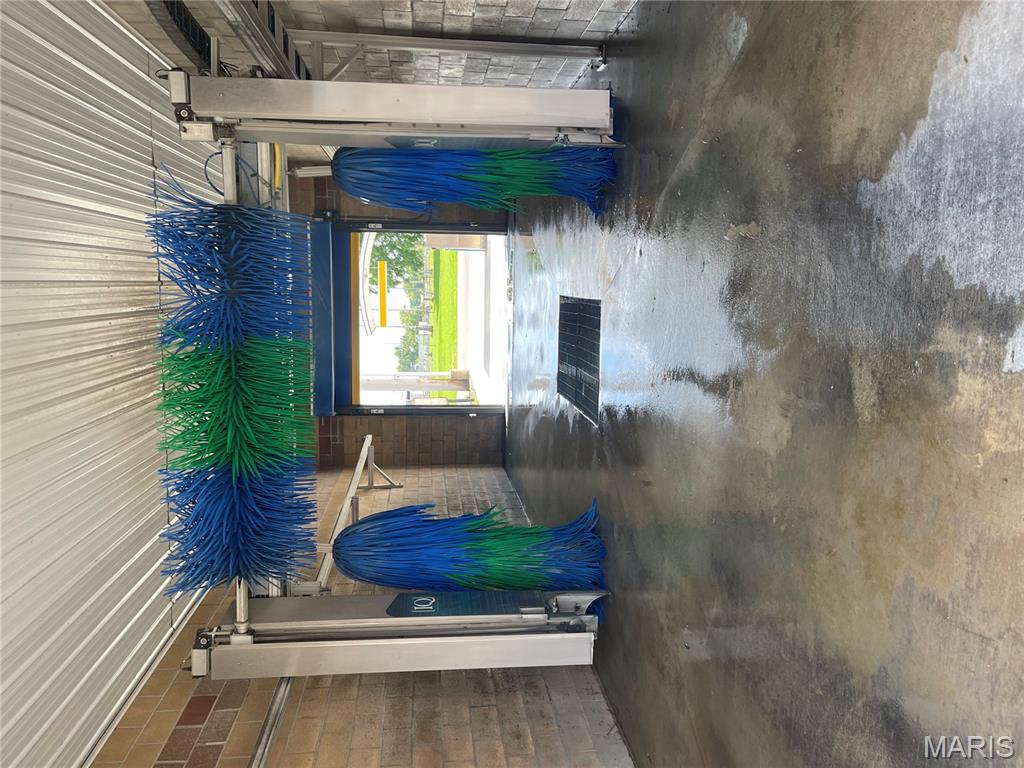 n/a - Commercial Sale