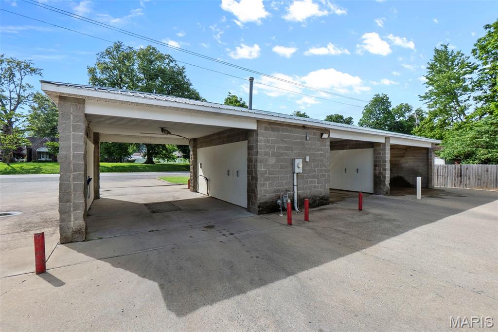 n/a - Commercial Sale