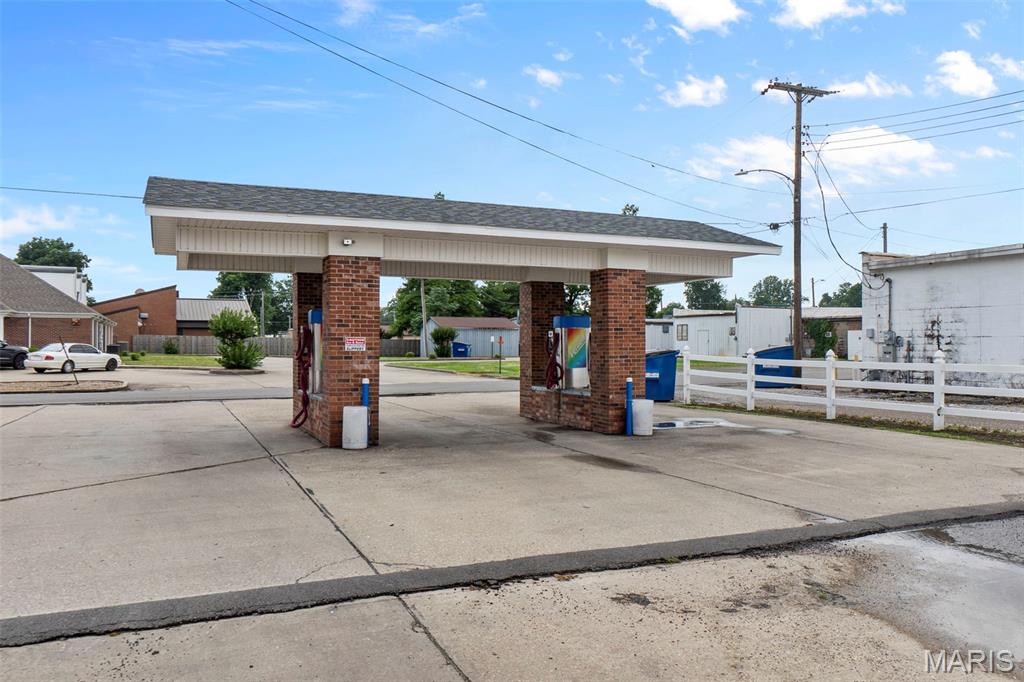 n/a - Commercial Sale