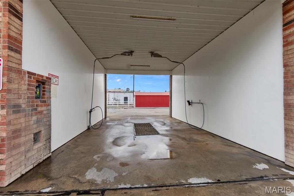 n/a - Commercial Sale