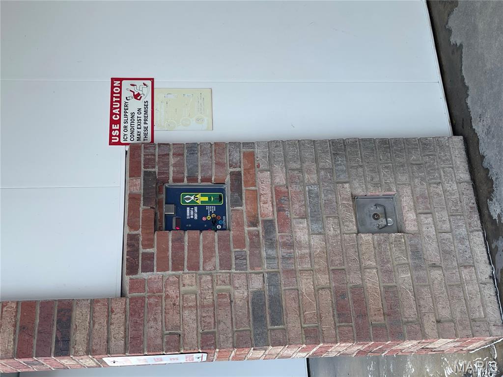 n/a - Commercial Sale