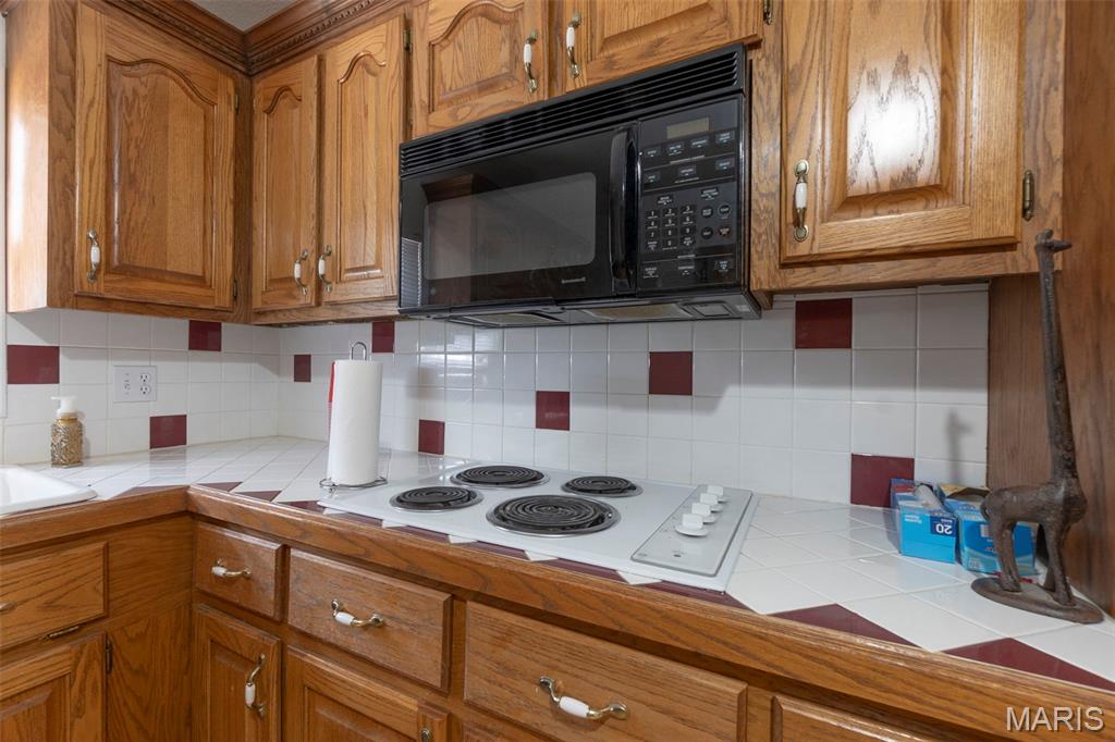 n/a - Commercial Sale