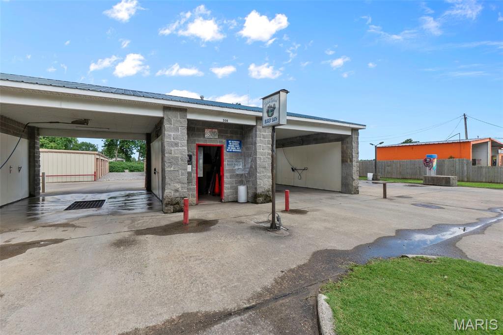 n/a - Commercial Sale