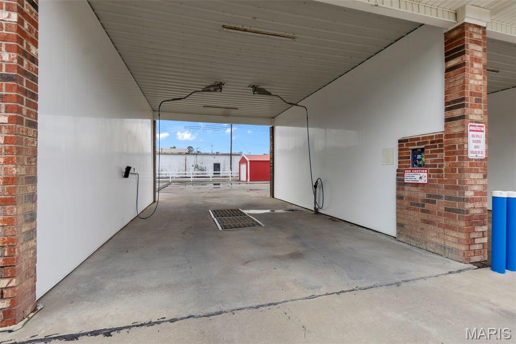 n/a - Commercial Sale