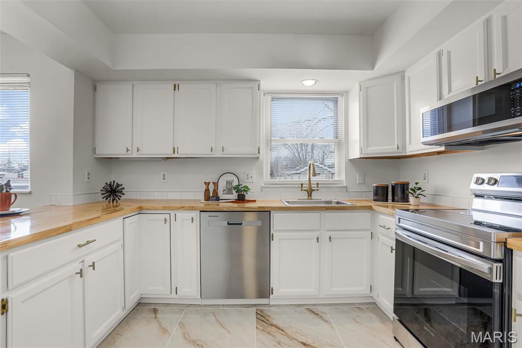 Boardwalk Three Sec Of Mayer - Residential