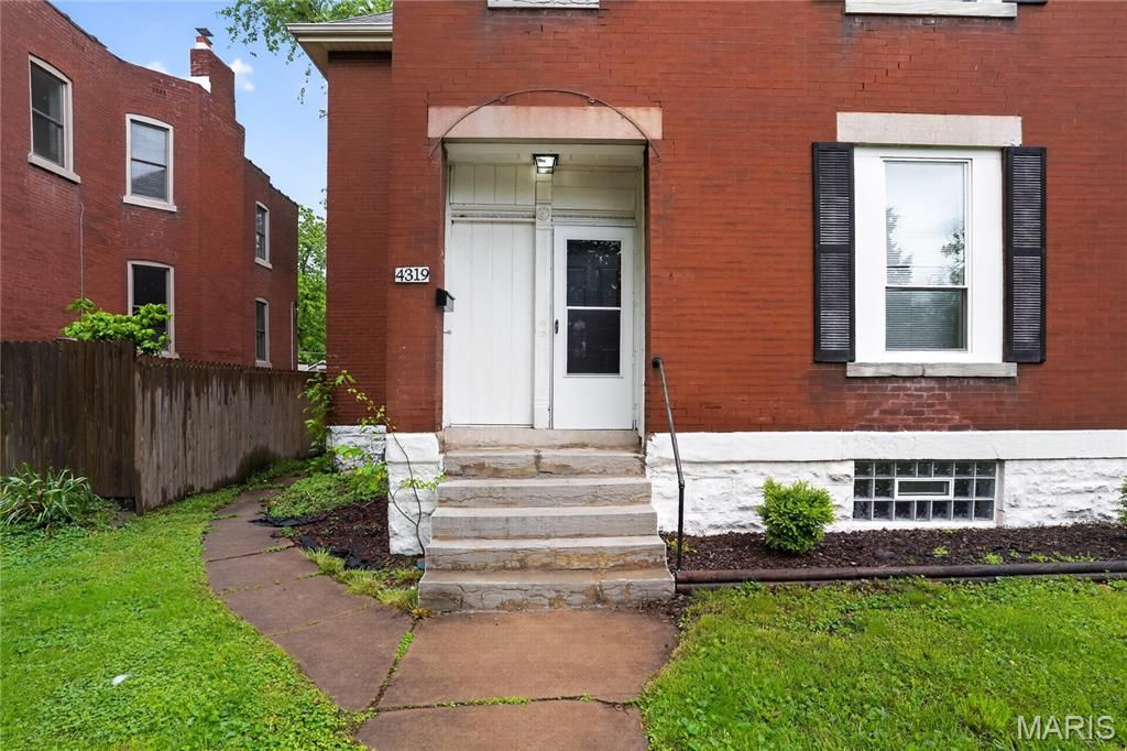 Photo of 4319 Hartford Street, St Louis, MO 63116 (MLS # 26024001)
