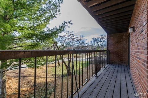 Tiny photo for 585 Coeur De Royale Drive #201, Creve Coeur, MO 63141 (MLS # 26000174)