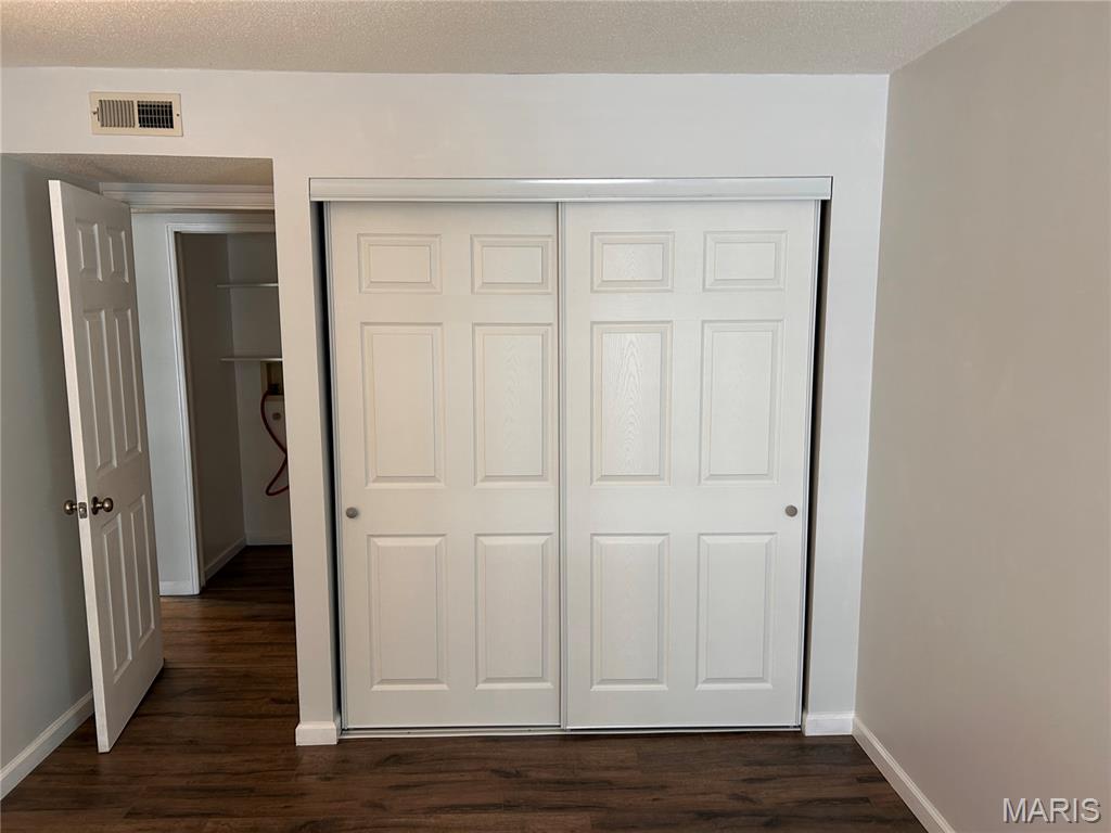 Coeur De Royale Condo Ph 2 1st - Residential