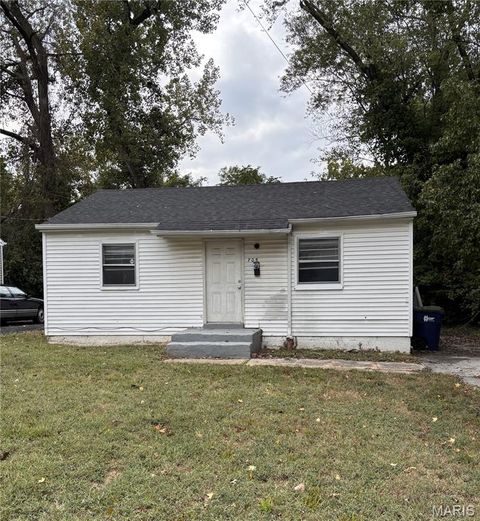 705 Beardsley Court Ferguson MO 63135