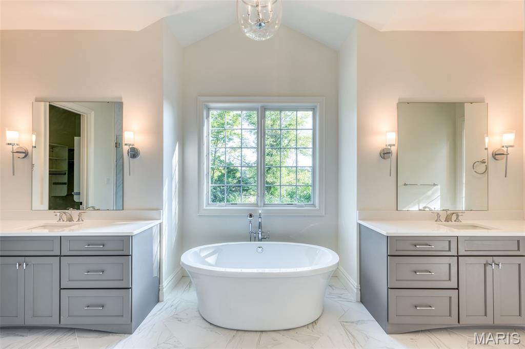 Ballas Ridge - Residential