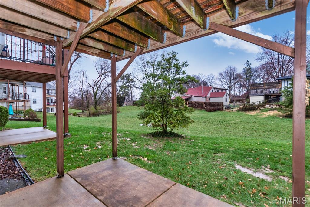 Whitehall Place Condo Ph Three - Residential