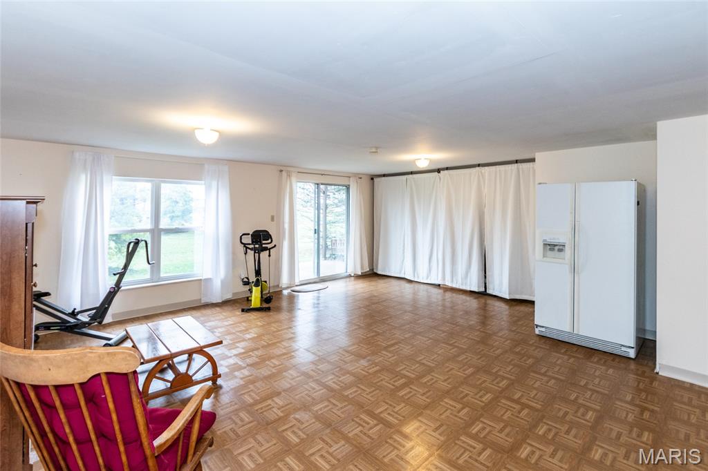 Whitehall Place Condo Ph Three - Residential