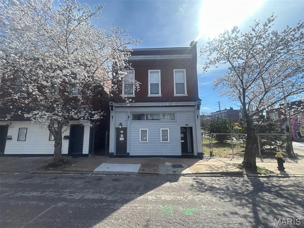 City/St Louis - Residential Income