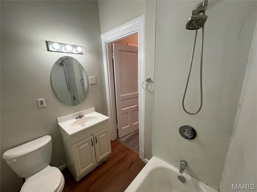 City/St Louis - Residential Income