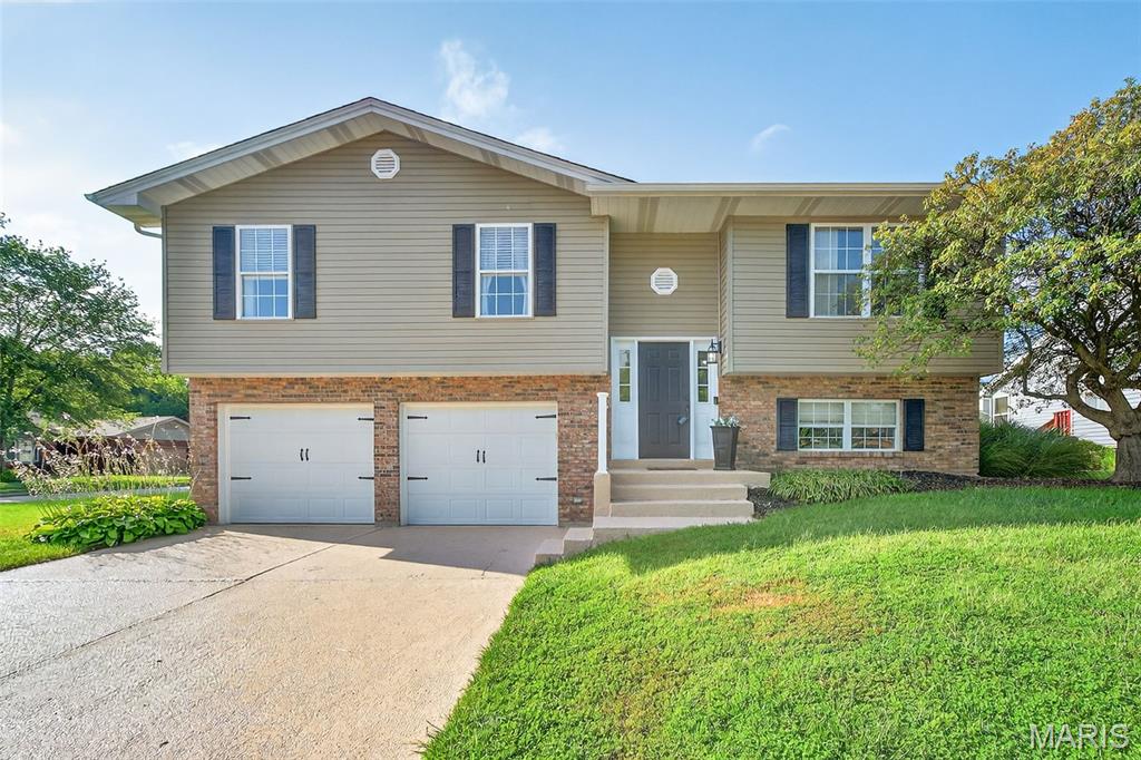 Wentzville, Missouri 63385, United States, 3 Bedrooms Bedrooms, ,3 BathroomsBathrooms,Residential,Active,194381