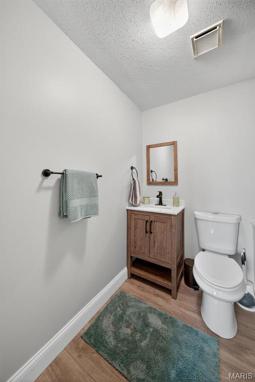 Wentzville, Missouri 63385, United States, 3 Bedrooms Bedrooms, ,3 BathroomsBathrooms,Residential,Active,194381