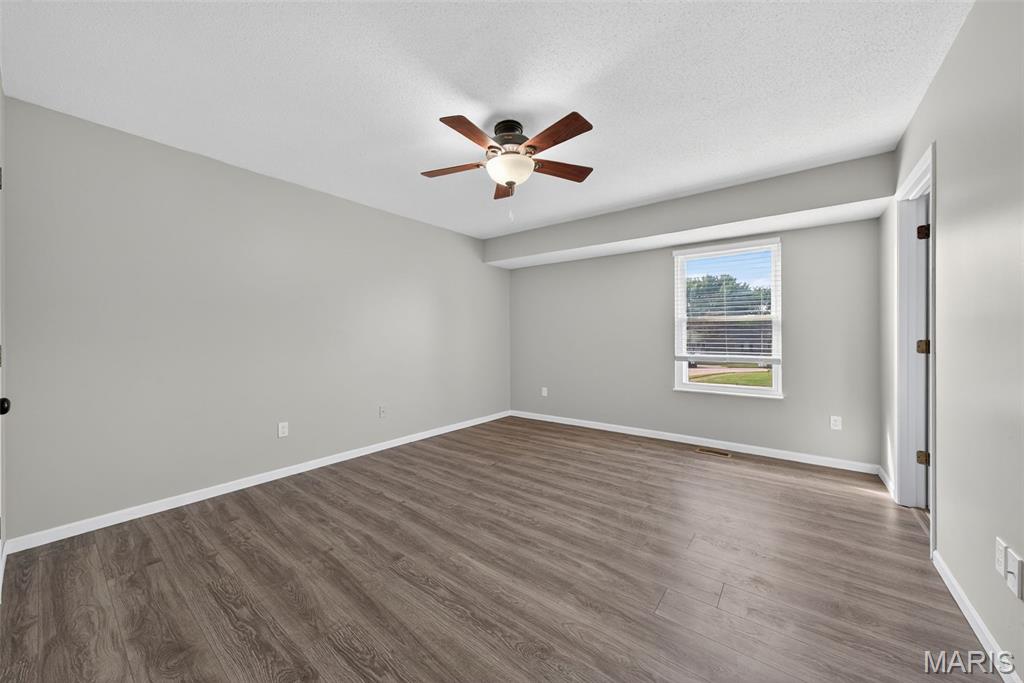 Wentzville, Missouri 63385, United States, 3 Bedrooms Bedrooms, ,3 BathroomsBathrooms,Residential,Active,194381