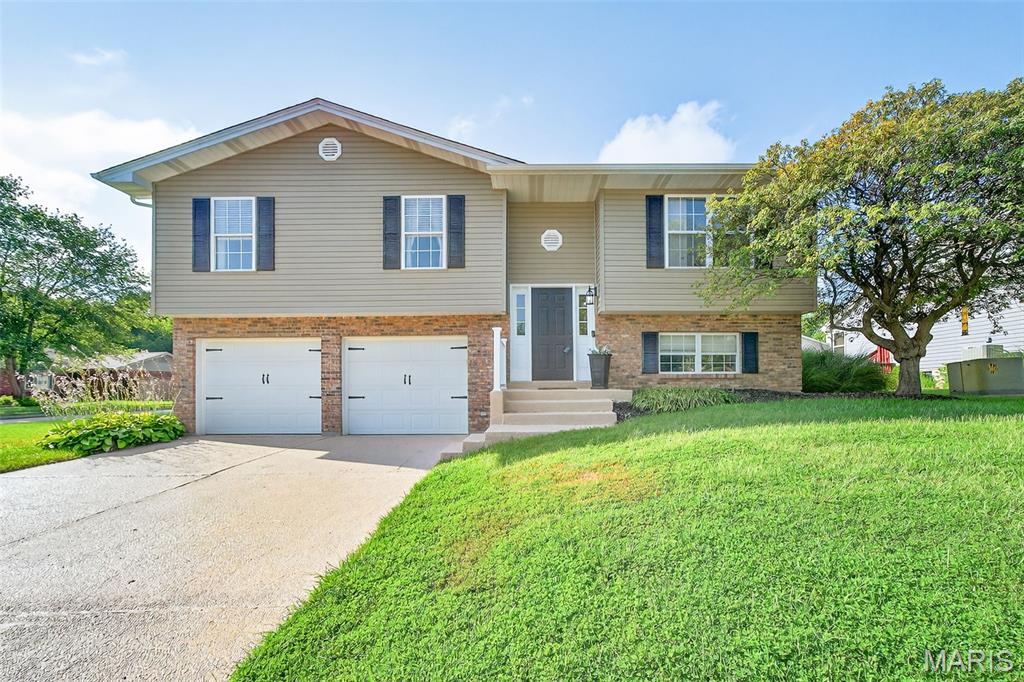 Wentzville, Missouri 63385, United States, 3 Bedrooms Bedrooms, ,3 BathroomsBathrooms,Residential,Active,194381