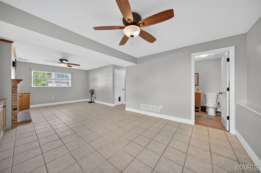 Wentzville, Missouri 63385, United States, 3 Bedrooms Bedrooms, ,3 BathroomsBathrooms,Residential,Active,194381