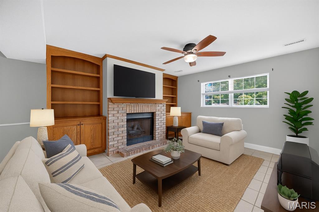 Wentzville, Missouri 63385, United States, 3 Bedrooms Bedrooms, ,3 BathroomsBathrooms,Residential,Active,194381