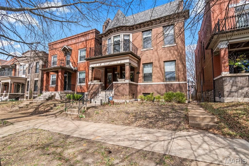 Photo of 3877 Utah Place, St Louis, MO 63116 (MLS # 26018606)