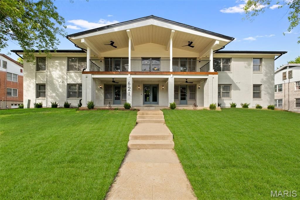 Photo of 621 Broadmoor Drive #A, Chesterfield, MO 63017 (MLS # 25064632)