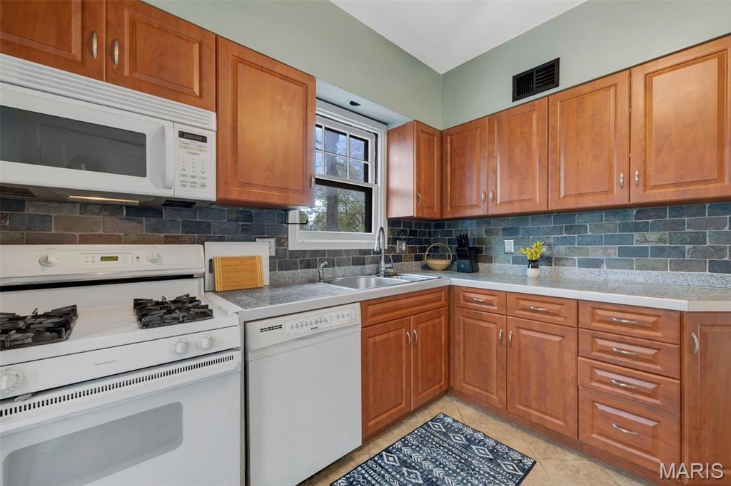 J D Richmond - Residential