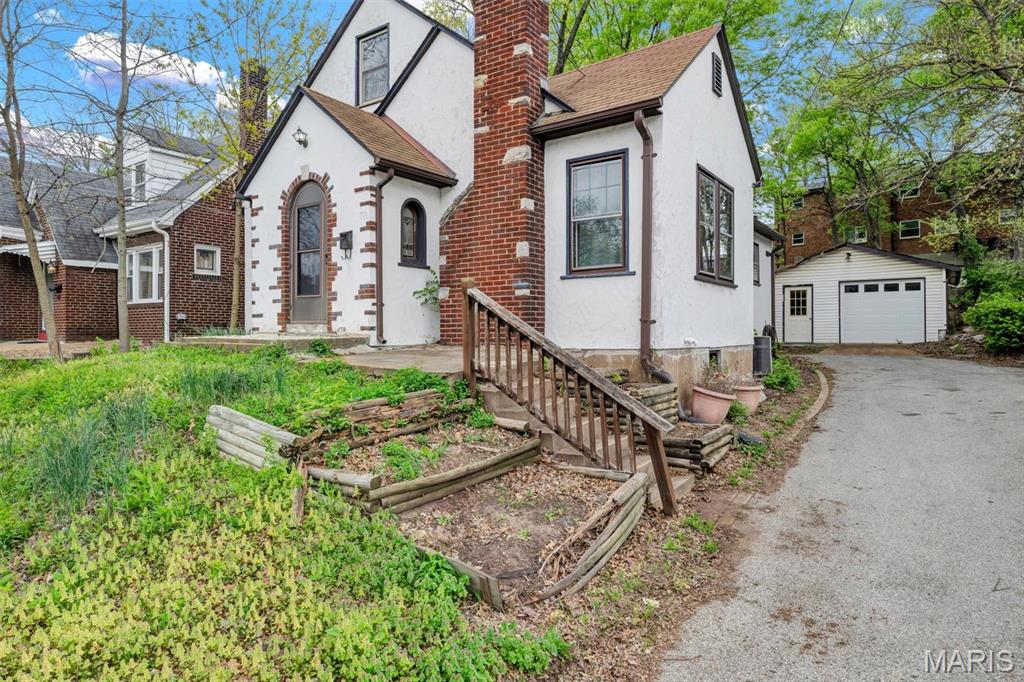 J D Richmond - Residential