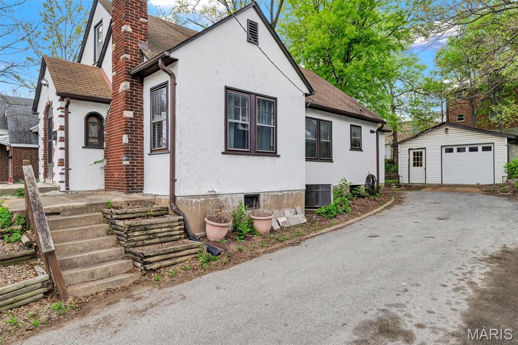 J D Richmond - Residential