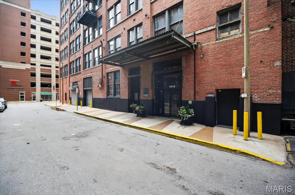 1010 Saint Charles Street 503