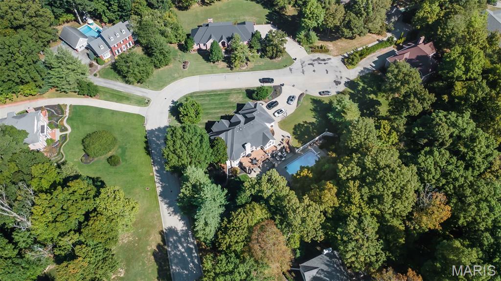 Summit Estate - Residential