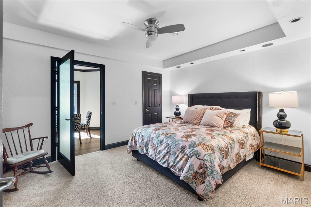 Summit Estate - Residential