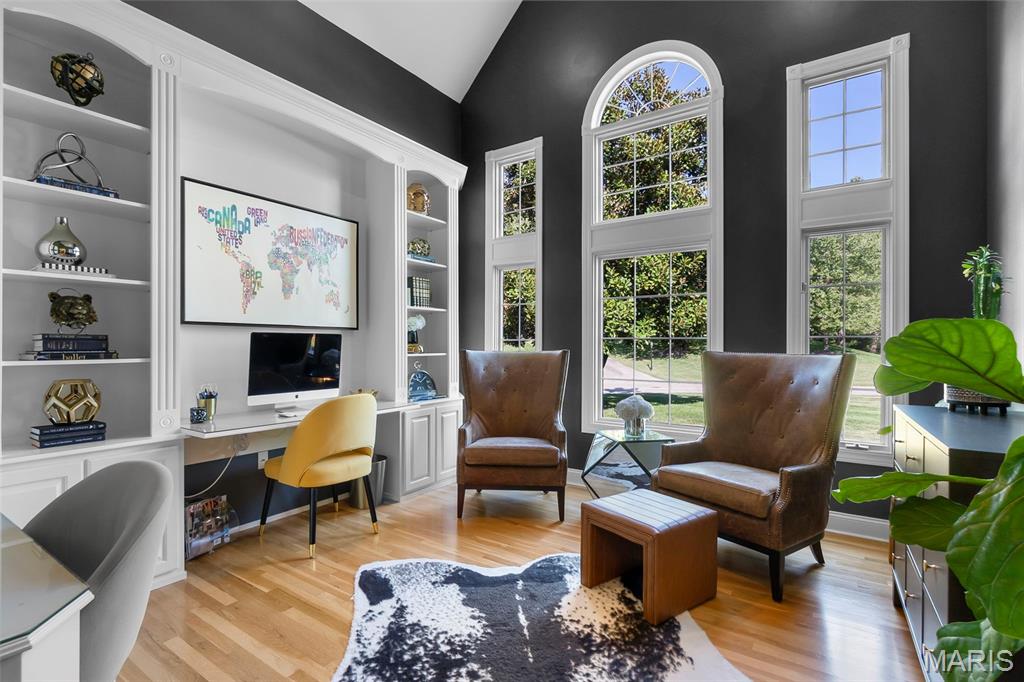 Summit Estate - Residential