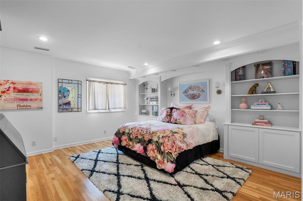 Summit Estate - Residential