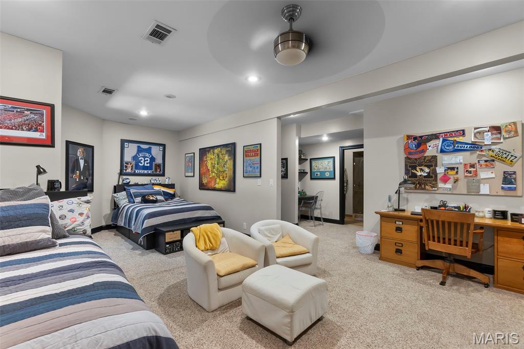 Summit Estate - Residential