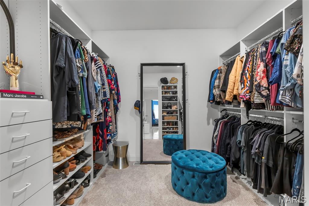 Summit Estate - Residential