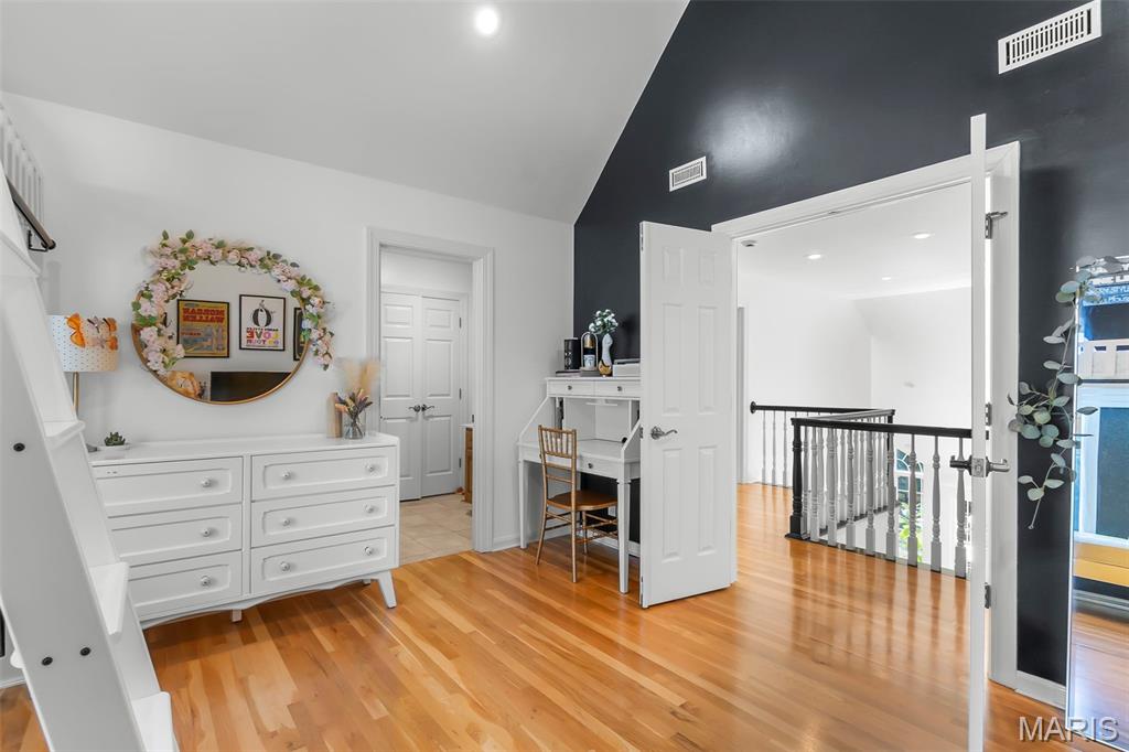 Summit Estate - Residential