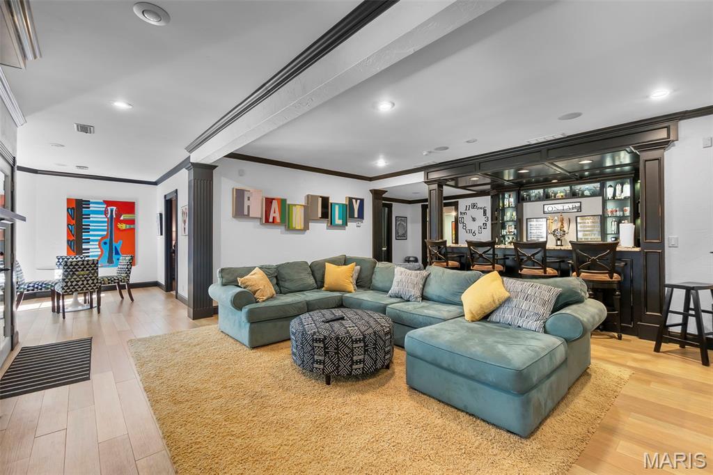 Summit Estate - Residential