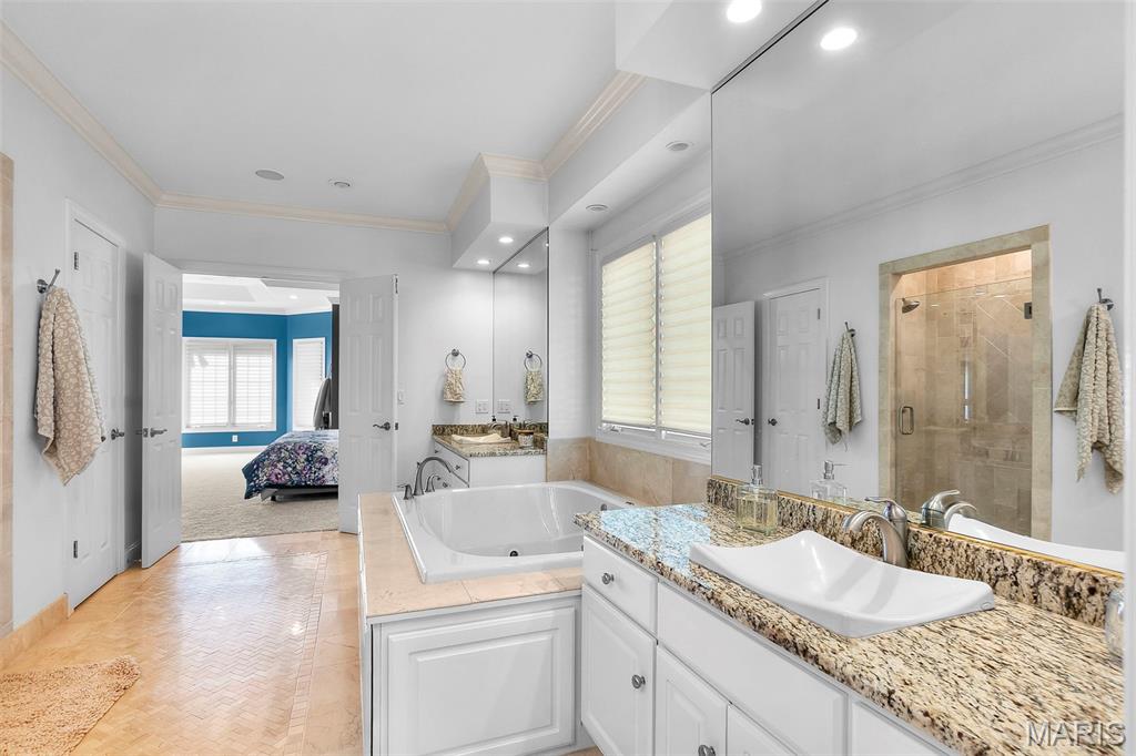 Summit Estate - Residential