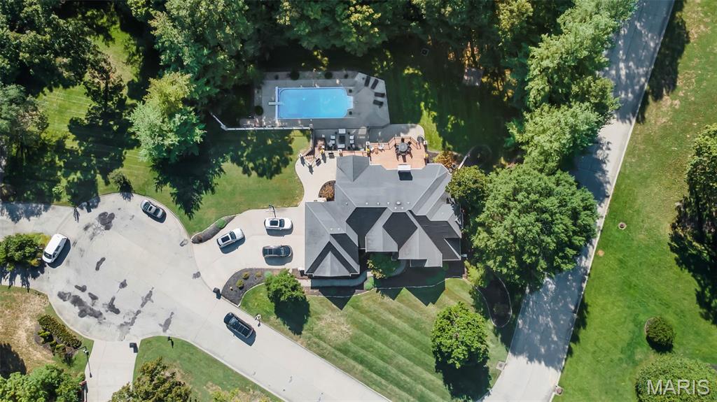 Summit Estate - Residential