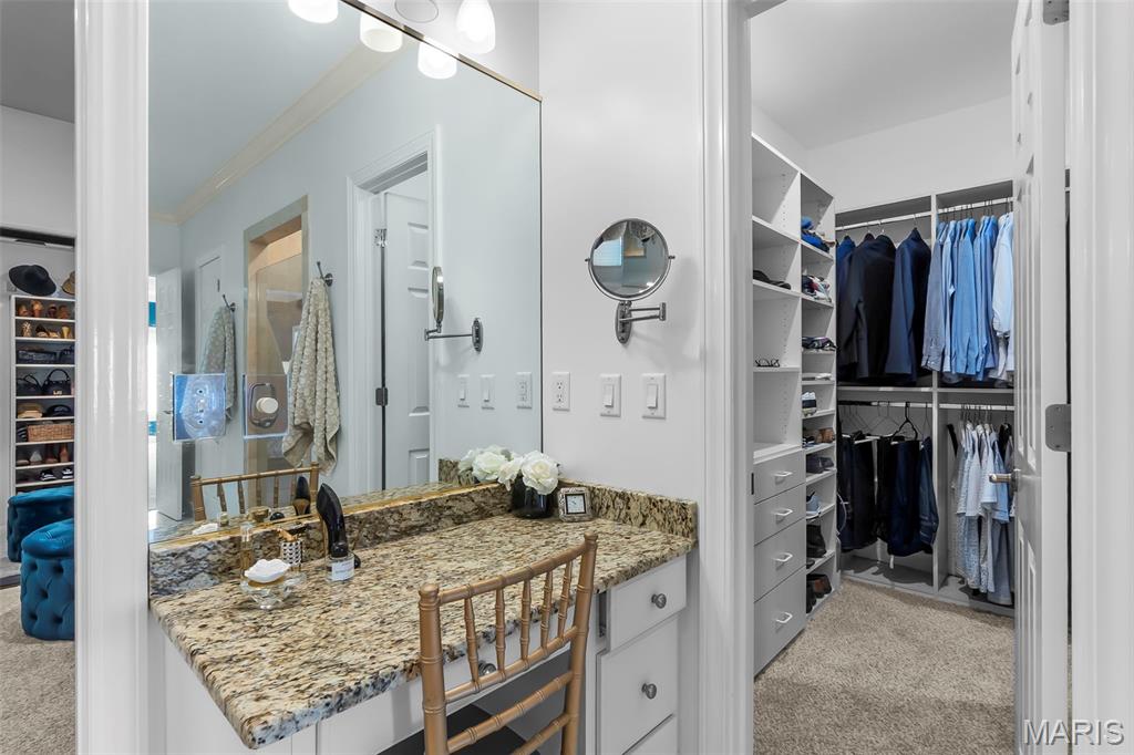 Summit Estate - Residential