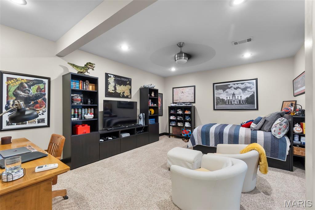 Summit Estate - Residential